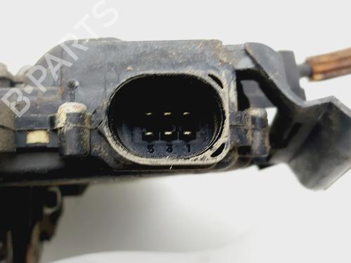 Rear left lock SEAT LEON (1M1) | BP32250681C100