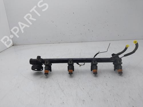 Used Injection rail Injection rail RENAULT MEGANE I (BA0/1_) 1.4 16V (BA0D, BA1H, BA0W, BA10) (95 hp) 33957904 33957904