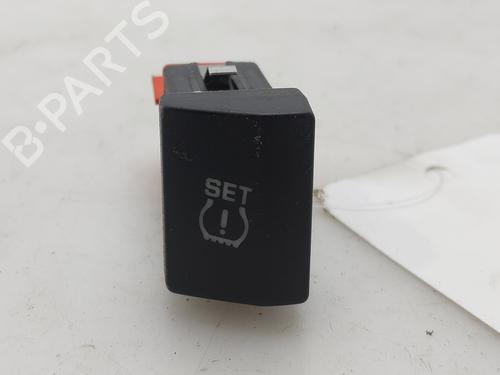 switch-skoda-superb-ii-3t4-2008-2009-2010-2011-2012-2013-2014-2015-36032194 main image