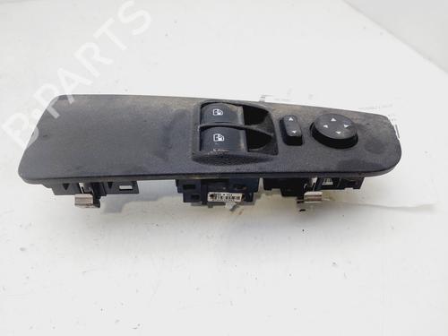 Used Left front window switch FIAT PUNTO EVO (199_) 1.3 D Multijet (199AXC1A, 199BXC1A, 199AXT1A, 199BXT1A) (75 hp) 28536026