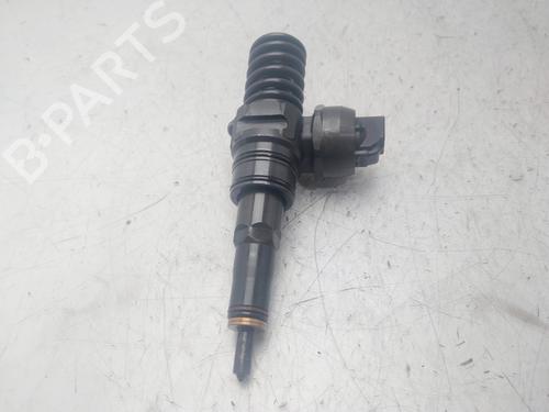 Used Injector SKODA SUPERB I (3U4) 2.0 TDI (140 hp) 29497349