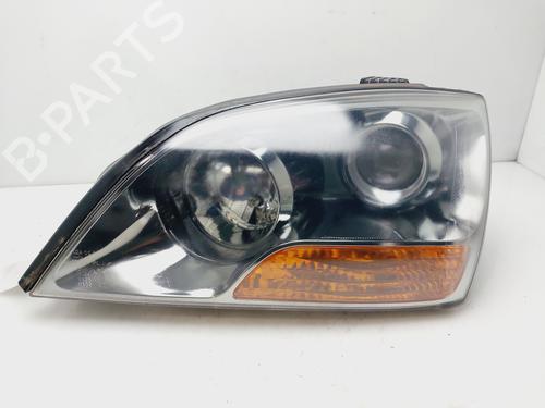 Used Left headlight KIA SORENTO I (JC) 2.5 CRDi (163 hp) 24447408