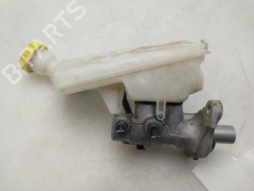 hovedbremsecylinder-citroen-c4-cactus-2014-34279326 main image