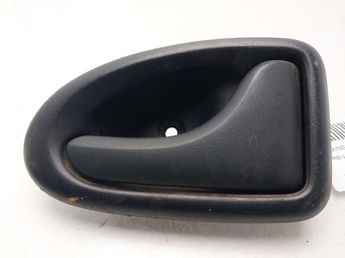 Used Front right interior door handle RENAULT MEGANE I (BA0/1_) 1.9 D Eco (BA0A, BA0U, BA0R) (64 hp) 32381182