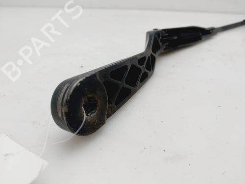 Ramię wycieraczki przedniej szyby VW GOLF IV (1J1)  | BP29875009C143 