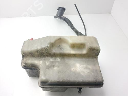 Used Windscreen washer tank BMW 7 (E65, E66, E67) 730 d (218 hp) 32159979