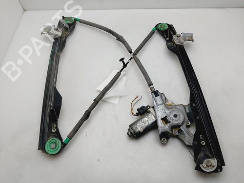 Rudehejsemekanisme Højre foran FORD FOCUS I Saloon (DFW) 1.8 Turbo DI / TDDi (75 hp) 31051115