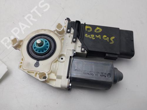 Right front window motor SEAT LEON (1M1) | BP38045546E20 - Image 2