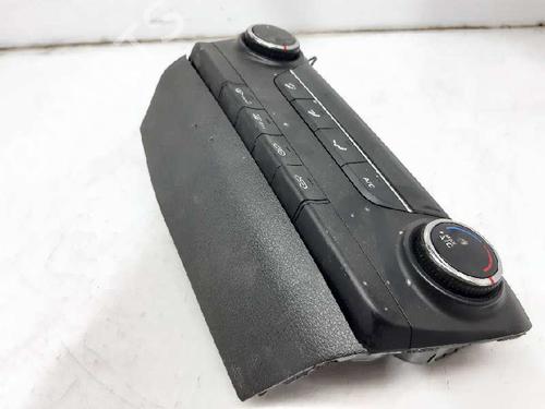 Used Climate control HYUNDAI TUCSON (TL, TLE) 1.7 CRDi (116 hp) 5785528