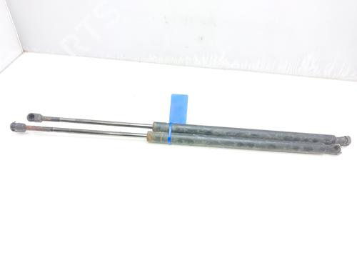 Tailgate lift support LAND ROVER RANGE ROVER SPORT I (L320) 3.6 D 4x4 | BP14005883C138 