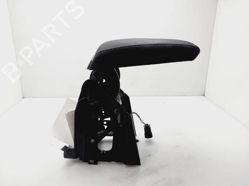 Armlæn SKODA OCTAVIA II (1Z3) 1.9 TDI (105 hp) 30504755