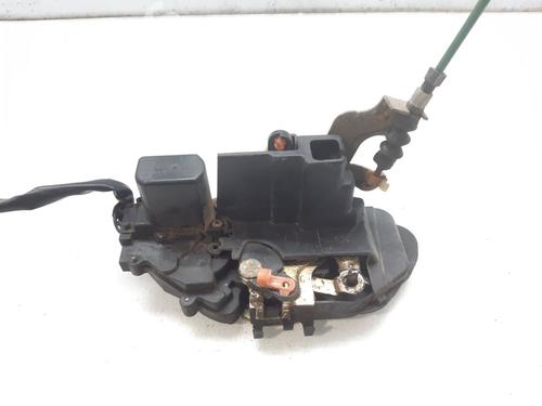 front-left-lock-kia-carnival-ii-gq-29-crdi-0k54j88565bfkz-1999-2000-2001-2002-2003-2004-2005-2006-2007-9706402 main image