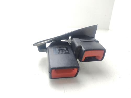 Used Seat buckle AUDI A4 B8 (8K2) 2.0 TDI quattro (143 hp) 31028588