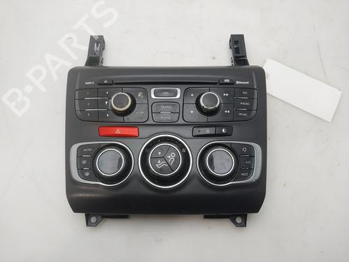 Used Climate control Climate control 37246813 37246813