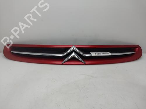 Used Grille Grille 34697117 34697117