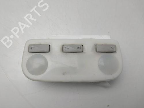 interior-roof-light-renault-megane-iii-hatchback-bz01_-b3_-2008-32215783 main image