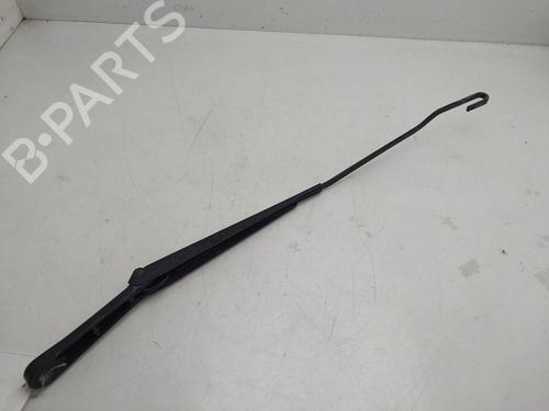 Used Front windshield wiper arm Front windshield wiper arm 39595603 39595603