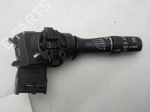 Comutador piscas / escovas Comutador piscas / escovas TOYOTA AURIS (_E18_) 1.4 D-4D (NDE180_, NDE180R) (90 hp) 33952121 33952121