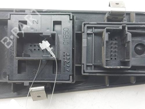Left front window switch FIAT GRANDE PUNTO (199_) 1.3 D Multijet | BP38533603I27 - Image 4