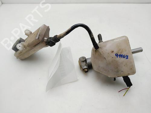 brake-master-cylinder-peugeot-307-3ac-2000-2001-2002-2003-2004-2005-2006-2007-2008-2009-2010-2011-2012-32736736 main image