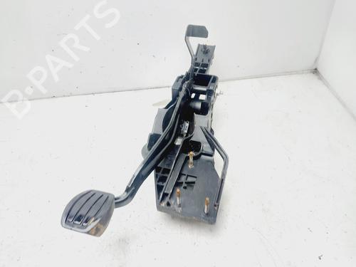 Break pedal PEUGEOT 3008 II SUV (MC_, MR_, MJ_, M4_)  | BP27563953I19 