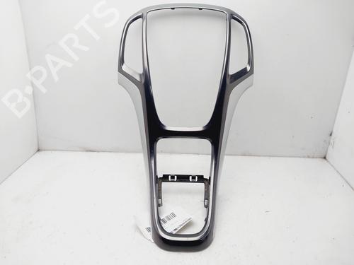 Used Middle console OPEL ASTRA J (P10) [2009-2016]  30912402