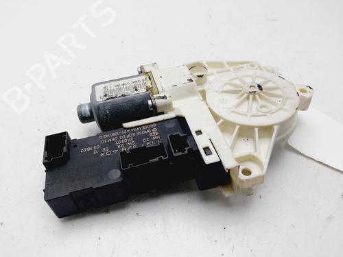 Right front window motor PEUGEOT 407 (6D_) 2.0 HDi 135 (6DRHRH, 6DRHRE, 6DRHRG, 6DRHRJ) | BP29464069E20 