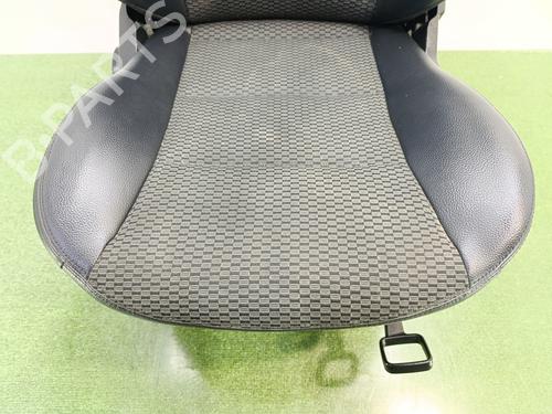 Right front seat MERCEDES-BENZ B-CLASS Sports Tourer (W245) | BP32366607C16