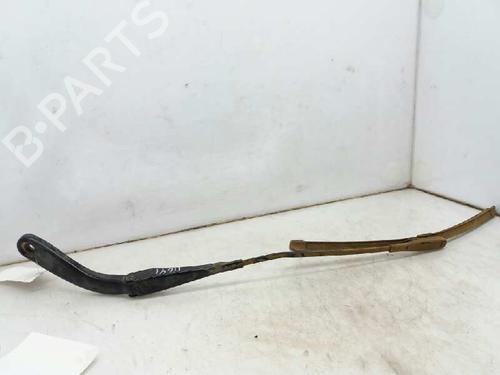 Used Front windshield wiper arm BMW 1 (F21) 116 d (116 hp) 6624112