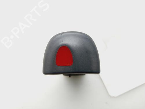 warning-switch-renault-megane-scenic-ja01_-1996-1997-1998-1999-2000-2001-32436684 main image