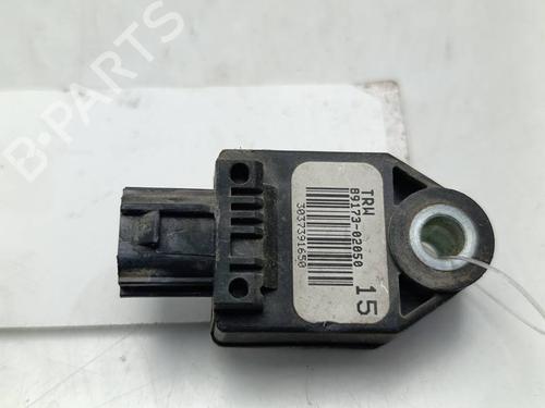 Used Electronic sensor Electronic sensor TOYOTA AURIS (_E15_) 1.4 D-4D (NDE150_, NDE150R) (90 hp) 39751320 39751320