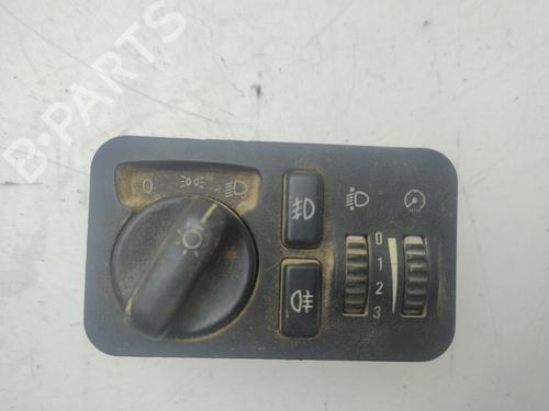 Used Headlight switch OPEL FRONTERA B (U99) 2.2 DTI (6B_ZC, 6B_VF, 6B_66, 6B_76) (116 hp) 28444644