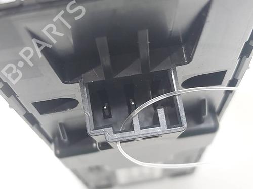 Left front window switch LAND ROVER RANGE ROVER VELAR (L560) 2.0 D180 TD4 4x4 | BP39202814I27 - Image 5