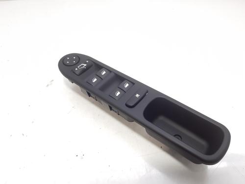Used Left front window switch Left front window switch PEUGEOT 307 (3A/C) [2000-2012] 35786849 35786849