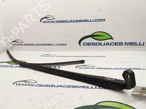 Used Front windshield wiper arm SEAT LEON (1P1) 1.9 TDI (105 hp) 12398019