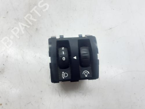 Used Headlight switch RENAULT CLIO IV Estate Van (KH_) 1.5 dCi 90 (90 hp) 13999901