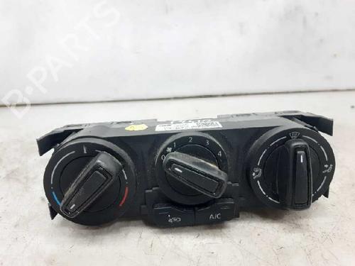 Used Climate control VW POLO V (6R1, 6C1) 1.4 TDI (75 hp) 5132033