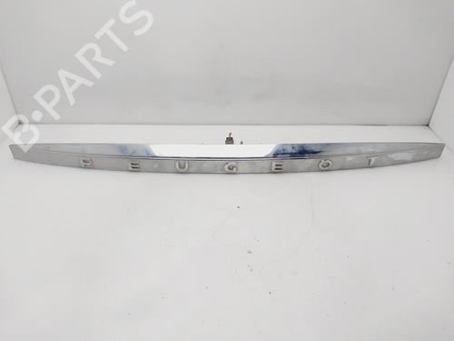 Used Tailgate handle PEUGEOT 407 SW (6E_, 6D_) 2.0 (136 hp) 31265481