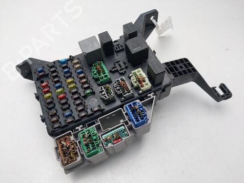Used Fuse box Fuse box 37438022 37438022