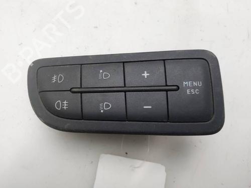 switch-fiat-grande-punto-199_-2005-40036805 main image