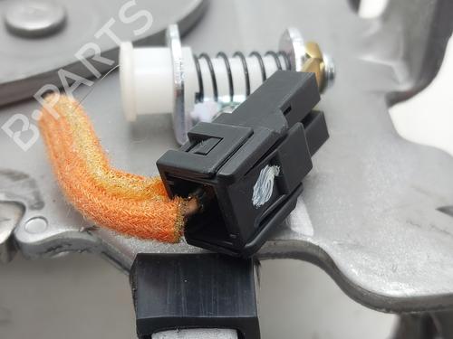 Hand brake KIA STONIC (YB) | BP36003906I18 - Image 3