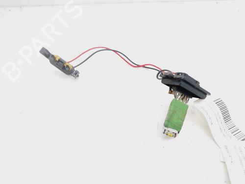 Used Heater resistor RENAULT MEGANE II Estate (KM0/1_) 1.9 dCi (KMRG, KM1G, KM0G, KM2C) (120 hp) 22899552
