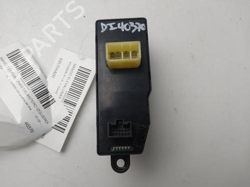 Left front window switch HYUNDAI H-1 / STAREX Bus (A1) 2.5 TD 4WD | BP32032659I27