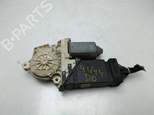 Vindusheismotor høyre foran Vindusheismotor høyre foran VW GOLF IV (1J1) [1997-2008] 39751937 39751937