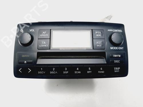 Bilradio TOYOTA COROLLA (_E12_) 1.6 VVT-i (ZZE121_, ZZE121R) (110 hp) 31988206