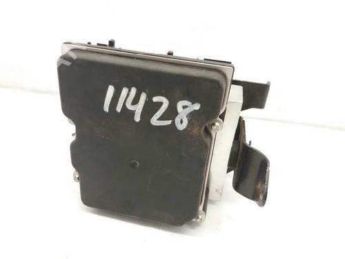 Used ABS pump LAND ROVER DISCOVERY III (L319) 2.7 TD 4x4 (190 hp) 2989380