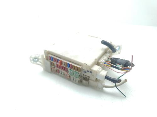 Used Fuse box Fuse box 37151160 37151160