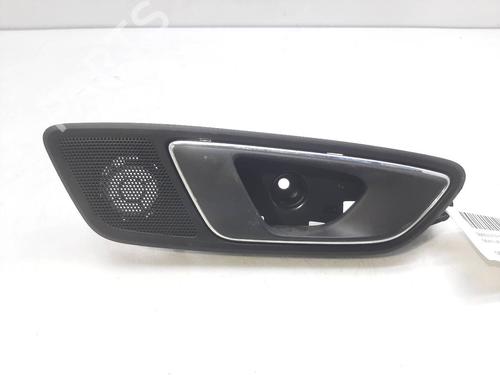 Høyre bak invendig håndtak SEAT LEON (5F1) [2012-2021]  10363009