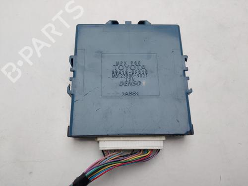 Used Electronic module Electronic module TOYOTA COROLLA Verso (ZER_, ZZE12_, R1_) 2.2 D-4D (AUR10_, AUR10R) (136 hp) 33289956 33289956