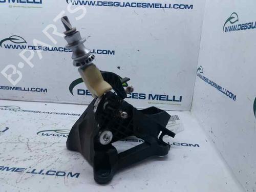 Used Gear lever TOYOTA VERSO (_R2_) 1.6 D4-D (WAR20_) (112 hp) 7421636